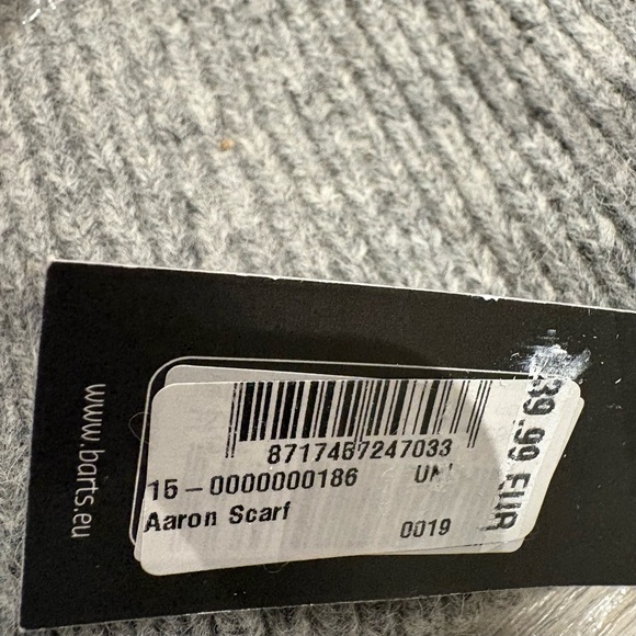 Barts Gray Scarf - Picture 4 of 4